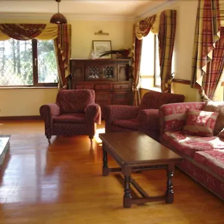 Abbey Court Отель *