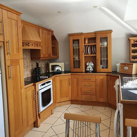 Отель Abbey Court *