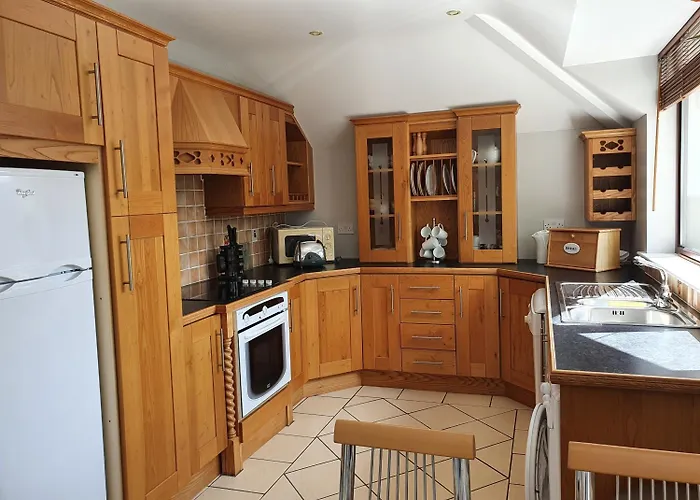 Отель Abbey Court *